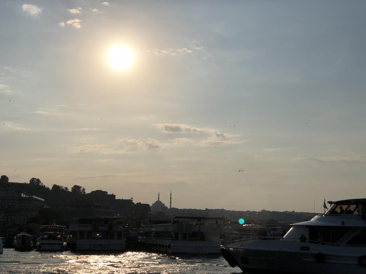 Galata Bridge Apart Istanbul Bagian luar foto